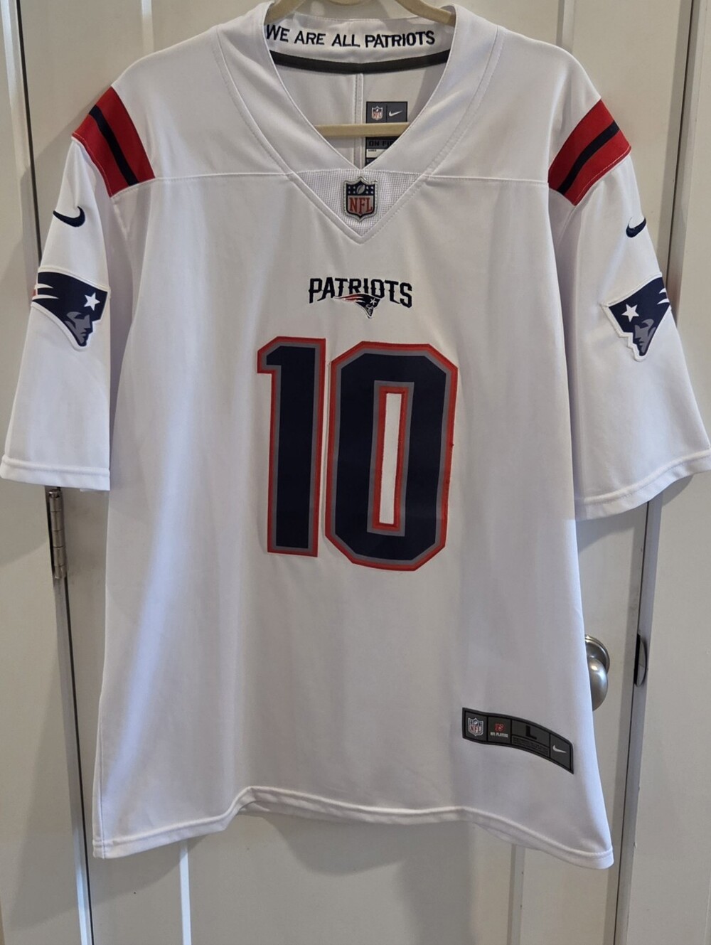 REP 2025 New England Patriots #10 Drake Maye Away Football Jersey - Size Large